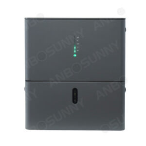 2kWh 8kWh Plug and Play Storage Battery with a 1600W PV Hub for the Balcony Solar System